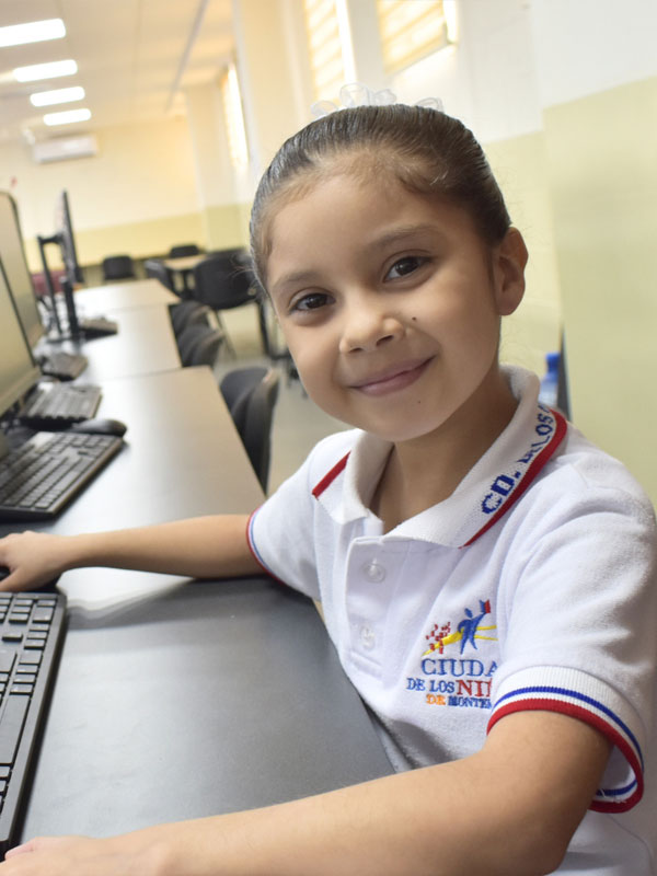 Estudiantes de Ciudad de los Niños de Monterrey